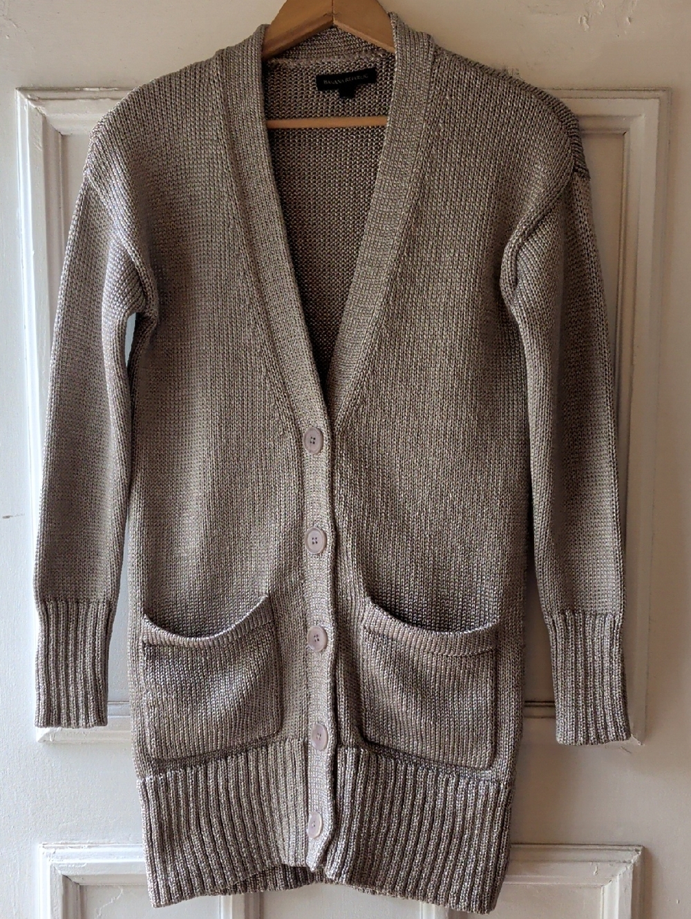 Banana Republic Long Beige Knit Cardigan with Pockets‎